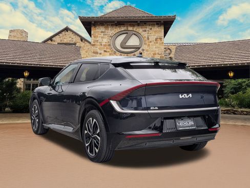 Used 2022 Kia EV6 Wind RWD image 3