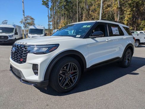 New 2026 Ford Explorer ST w/ Sun And Sound Package image 8