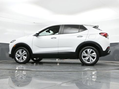 Used 2025 Buick Encore GX Preferred AWD/4WD image 45