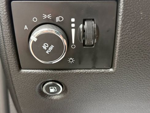 Used 2017 Jeep Grand Cherokee Laredo AWD/4WD image 27