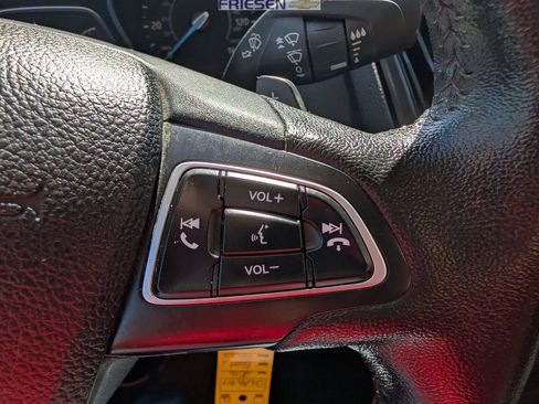 Used 2016 Ford Focus SE w/ SE Sport Package FWD image 13