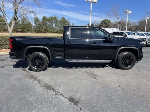 Used 2026 Chevrolet Silverado 2500 LTZ w/ LTZ Plus Package image 36