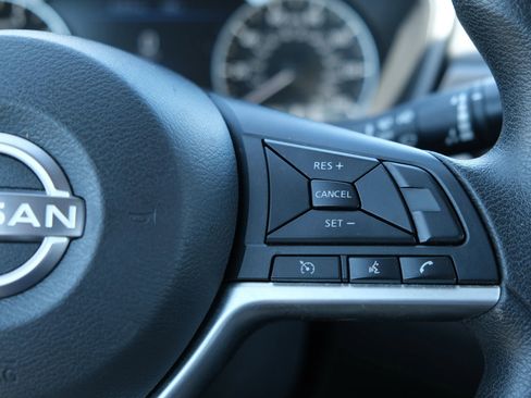 Used 2023 Nissan Altima 2.5 SV FWD image 38
