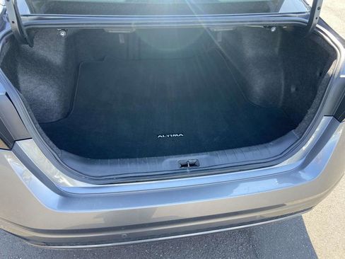 Used 2023 Nissan Altima 2.5 SV image 12
