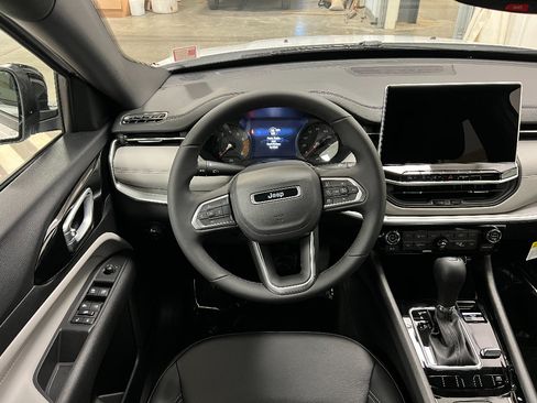 New 2026 Jeep Compass Limited AWD/4WD image 10