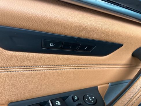 Used 2022 BMW 540i w/ M Sport Package image 45