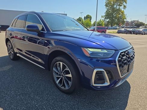 Used 2024 Audi Q5 2.0T Premium w/ Convenience Package AWD/4WD image 3