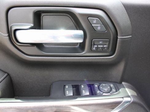 Used 2020 Chevrolet Silverado 1500 LTZ w/ LTZ Plus Package image 8