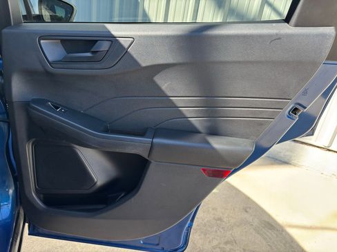 Used 2022 Ford Escape SE w/ SE Sport Appearance Package image 31