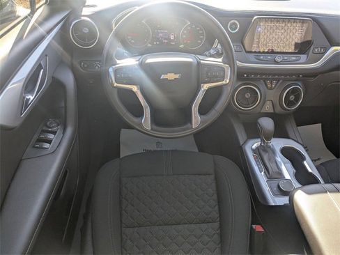 Used 2022 Chevrolet Blazer LT image 28