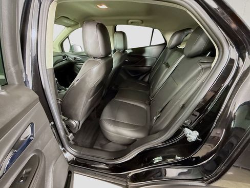 Used 2022 Buick Encore Preferred w/ Safety Package image 17