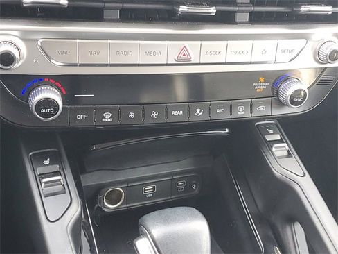 Certified 2023 Kia Telluride S image 27