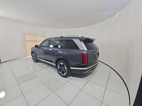 New 2026 Hyundai Palisade Limited FWD image 6