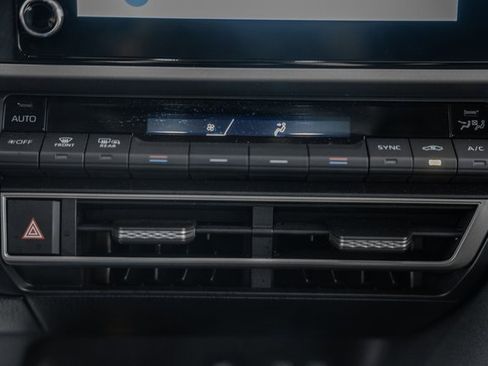 Certified 2025 Toyota Camry LE image 23