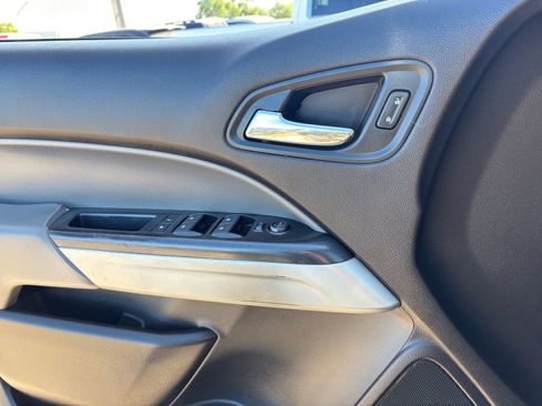 Used 2018 Chevrolet Colorado LT image 16
