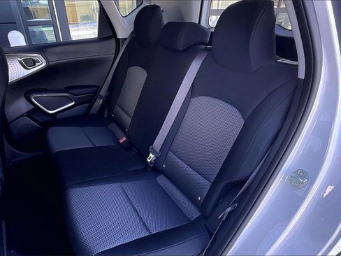 Used 2025 Kia Soul LX w/ LX Technology Package image 25