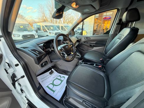 Used 2020 Ford Transit Connect XL image 5