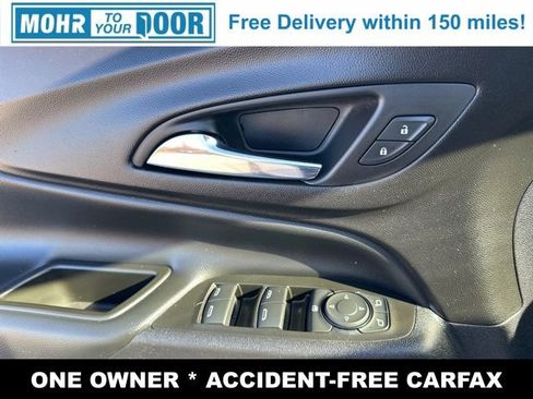 Used 2020 Chevrolet Equinox LT image 24