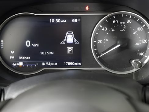 Used 2023 Nissan Versa SR w/ Trunk Package FWD image 26