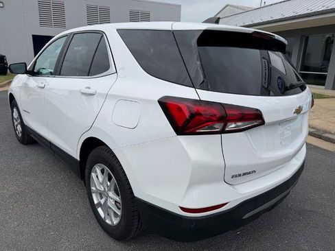 Used 2022 Chevrolet Equinox LT AWD/4WD image 3