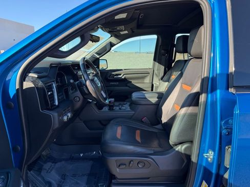 Used 2023 GMC Sierra 1500 AT4 w/ AT4 Premium Package image 11