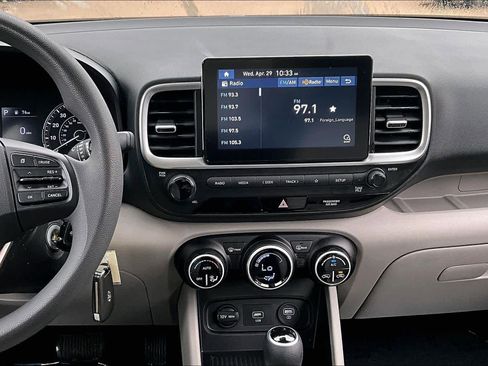 Used 2020 Hyundai Venue SEL FWD image 7