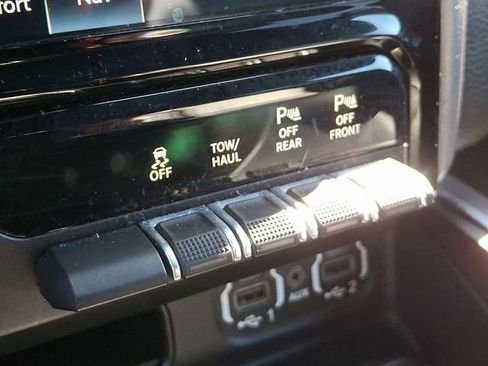 Used 2023 RAM 1500 Laramie image 27