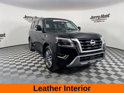 Used 2024 Nissan Armada SL w/ Captain's Chairs Package image 6