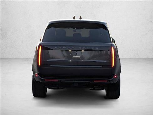 New 2025 Land Rover Range Rover SE image 7