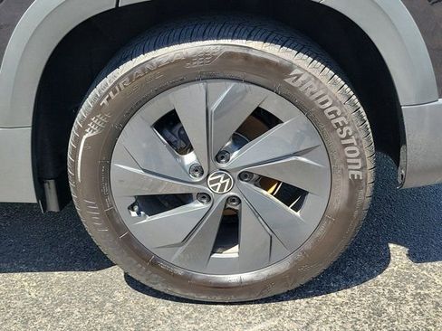 Used 2025 Volkswagen Taos S image 34