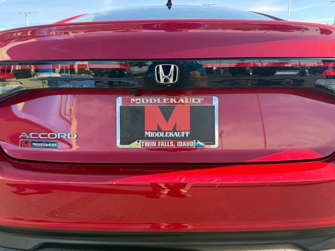 Used 2025 Honda Accord SE image 13