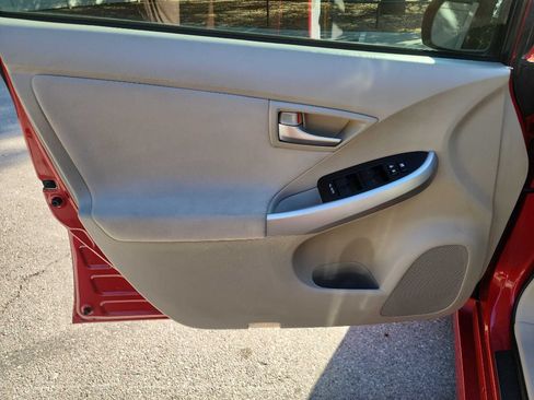 Used 2014 Toyota Prius Three FWD image 11