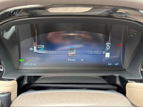 Used 2024 Lincoln Corsair Grand Touring image 17