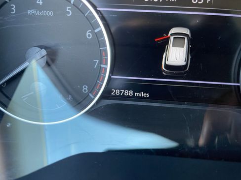 Used 2025 Nissan Pathfinder SV image 42