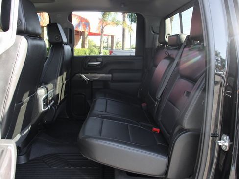 Used 2020 Chevrolet Silverado 2500 LTZ w/ LTZ Premium Package image 33