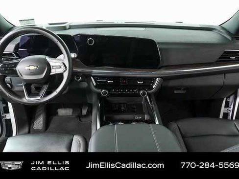 Used 2025 Chevrolet Tahoe LT AWD/4WD image 18