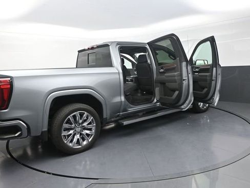 Used 2025 GMC Sierra 1500 Denali w/ Denali Reserve Package AWD/4WD image 39
