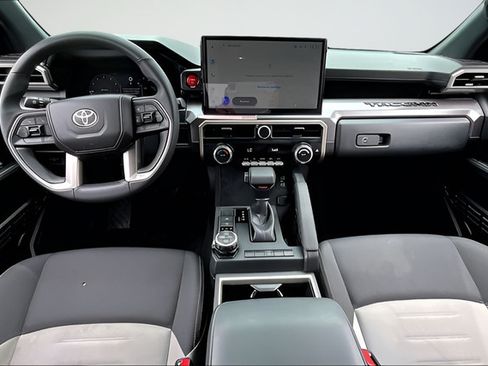 Used 2025 Toyota Tacoma TRD Off-Road AWD/4WD image 7