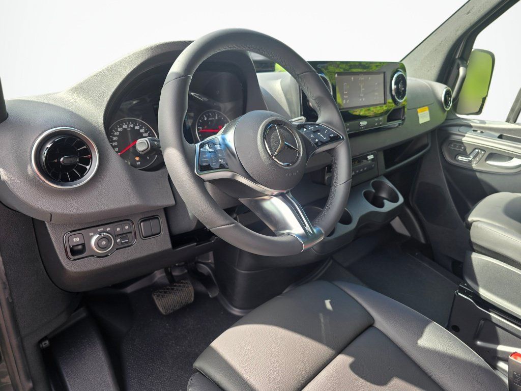 New 2026 Mercedes-Benz Sprinter 2500 image 9