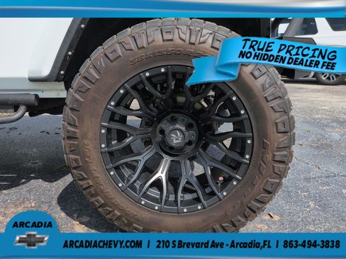 Used 2022 Jeep Gladiator Sport AWD/4WD image 11
