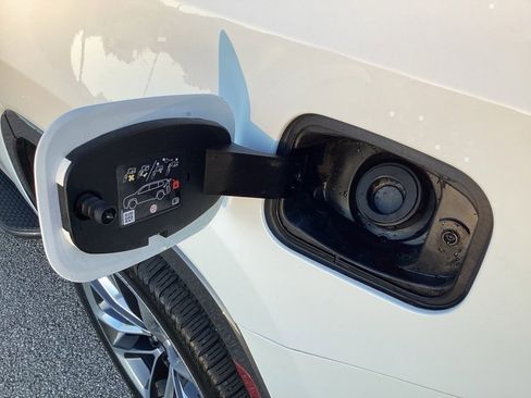 Used 2022 Jeep Wagoneer Series II w/ Premium Group I image 21