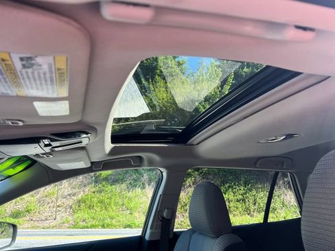 Used 2022 Subaru Outback Premium AWD/4WD image 16