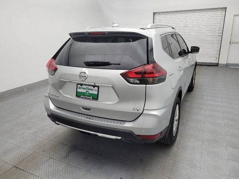 Used 2019 Nissan Rogue SV image 7