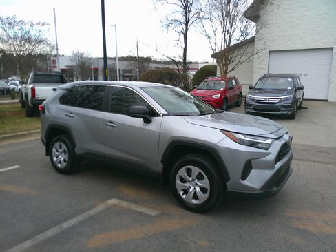 Used 2025 Toyota RAV4 LE image 14