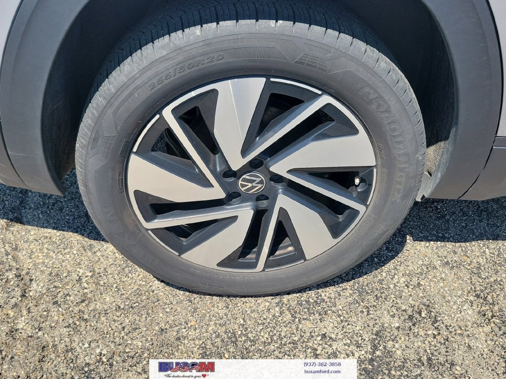 Used 2025 Volkswagen Atlas SE AWD/4WD image 5