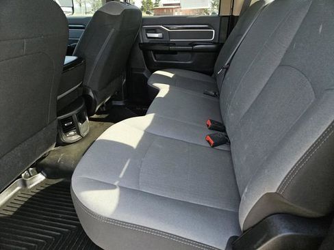 Used 2019 RAM 3500 Big Horn image 31