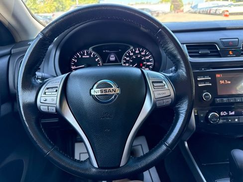 Used 2013 Nissan Altima 2.5 SV FWD image 21