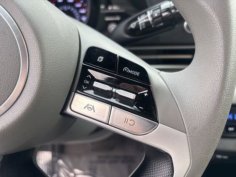 Used 2023 Hyundai Elantra SEL w/ Cargo Package image 18