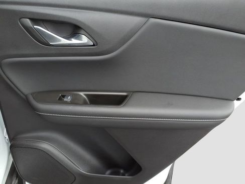 Used 2023 Chevrolet Blazer LT w/ Convenience Package image 12