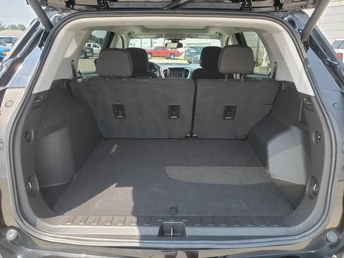 Used 2022 GMC Terrain SLE w/ Driver Convenience Package FWD image 6